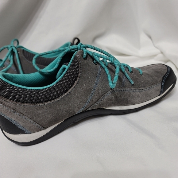 L. L. Bean Women's BeanSport Suade Casual Lace-Up Shoes Grey / Teal size 7.5 - Picture 4 of 14